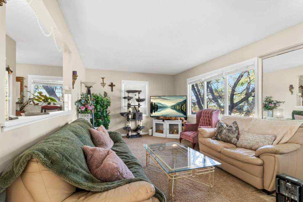 MLS® A2262679 - 3719 50 Street  in Eastview Red Deer, Residential