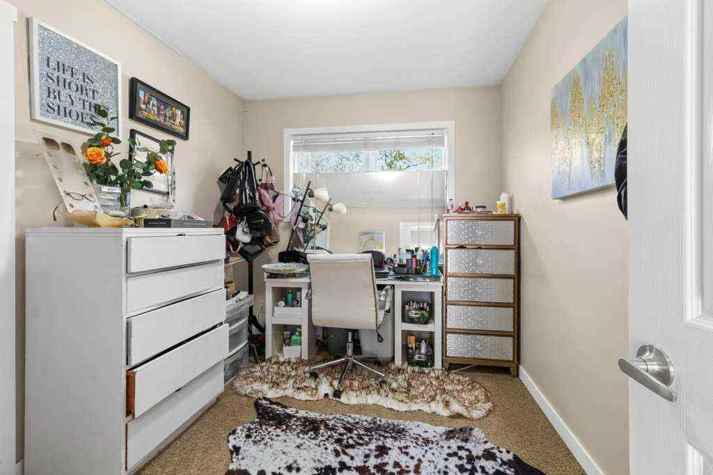 MLS® A2262679 - 3719 50 Street  in Eastview Red Deer, Residential