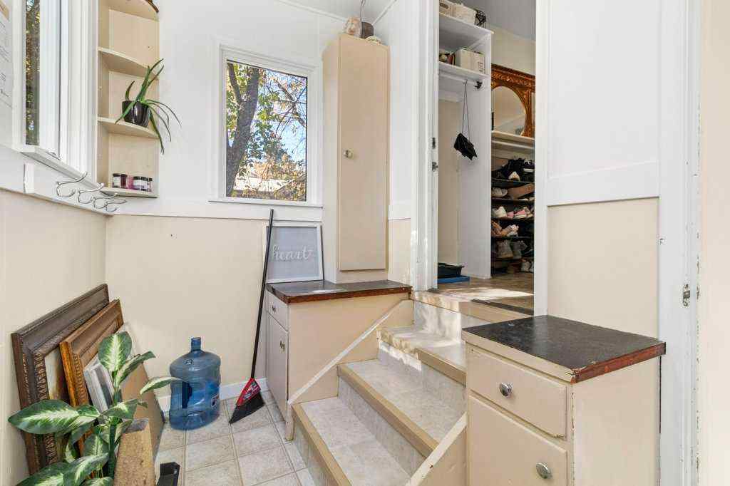 MLS® A2262679 - 3719 50 Street  in Eastview Red Deer, Residential