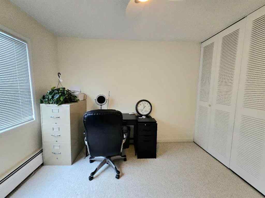 MLS® A2262682 - Unit #305 11455 41 Avenue NW in Royal Gardens_EDMO Edmonton, Residential