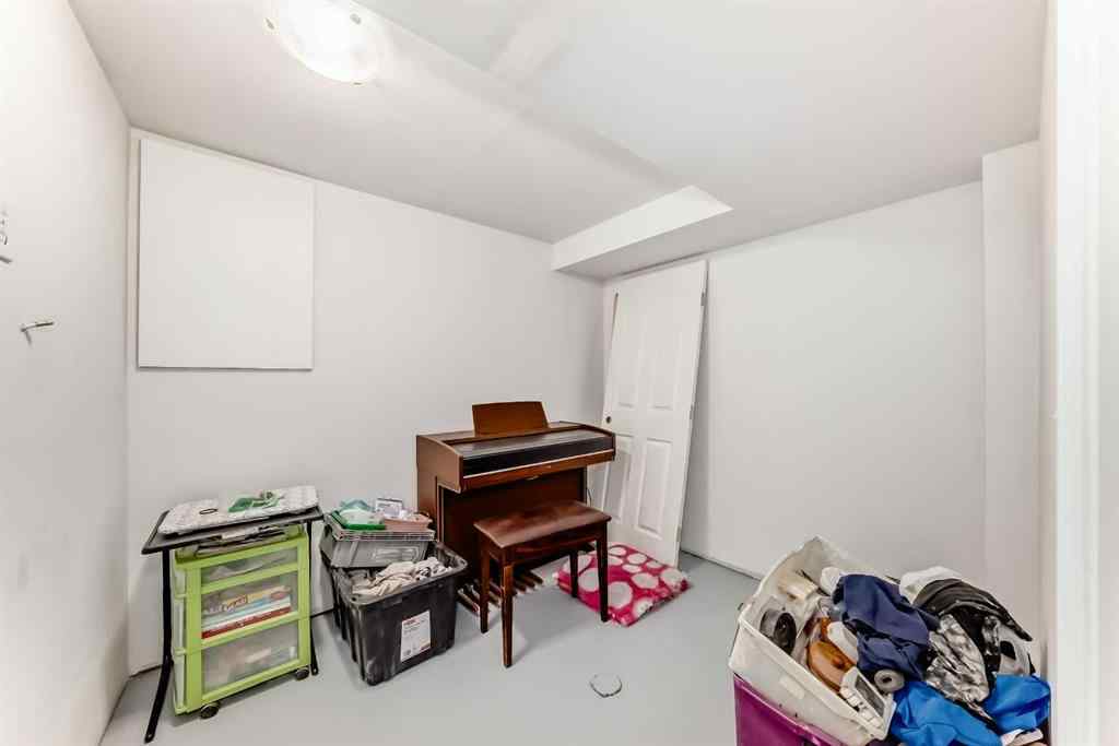 MLS® A2262683 - 8336 Silver Springs Road NW in Silver Springs Calgary, Residential