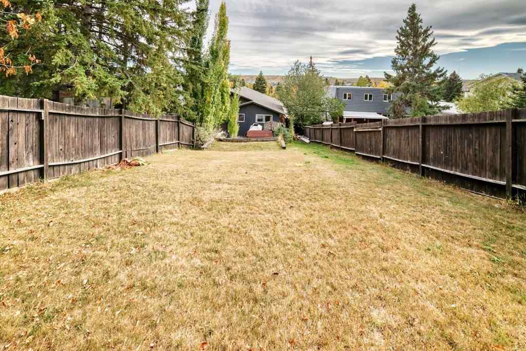 MLS® A2262683 - 8336 Silver Springs Road NW in Silver Springs Calgary, Residential