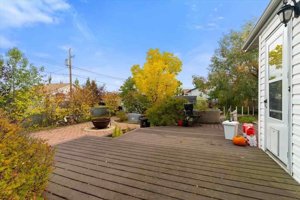 MLS® A2262685 - 9524 93 Avenue  in NONE Wembley, Residential