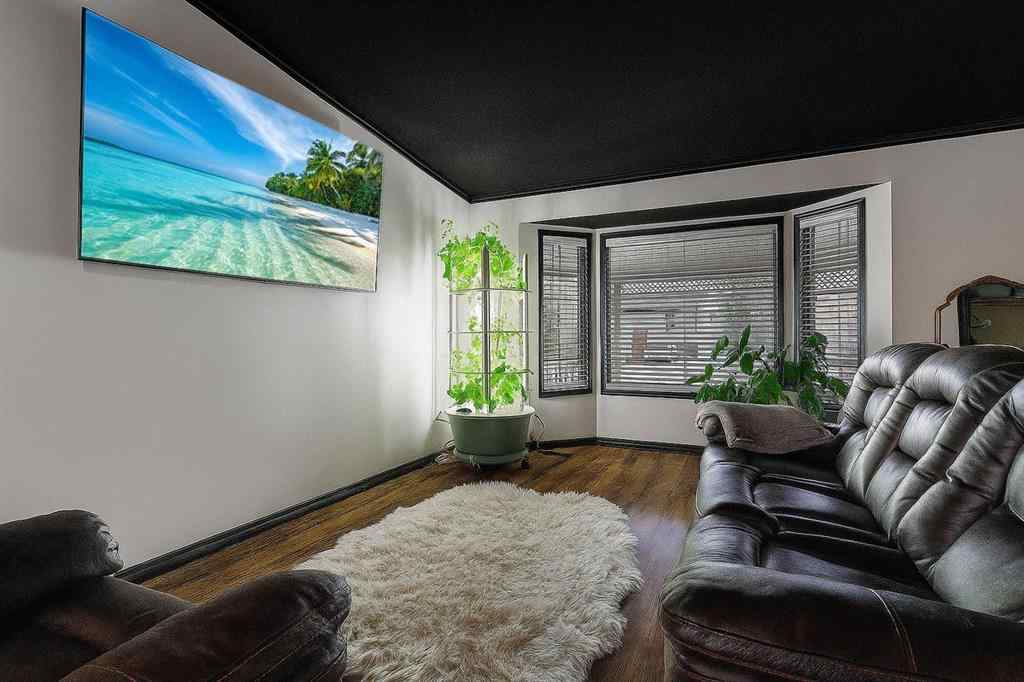 MLS® A2262685 - 9524 93 Avenue  in NONE Wembley, Residential