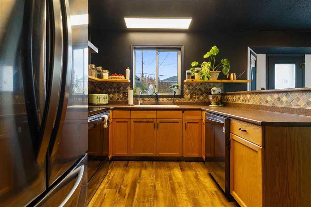 MLS® A2262685 - 9524 93 Avenue  in NONE Wembley, Residential