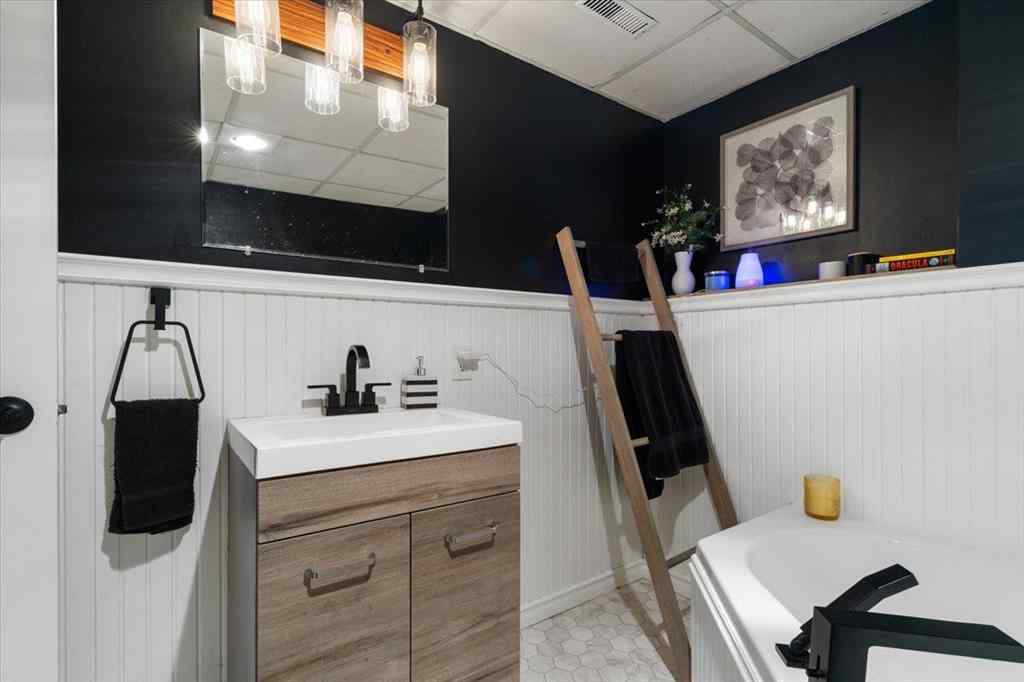 MLS® A2262685 - 9524 93 Avenue  in NONE Wembley, Residential