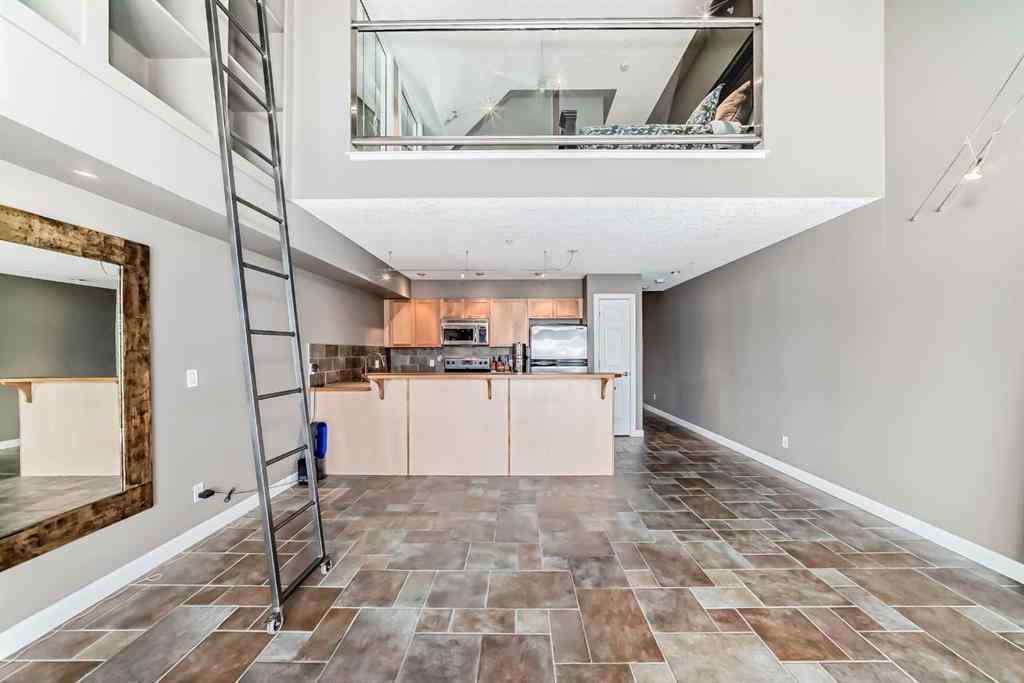 MLS® A2262687 - Unit #206 1505 27 Avenue SW in South Calgary Calgary, Residential