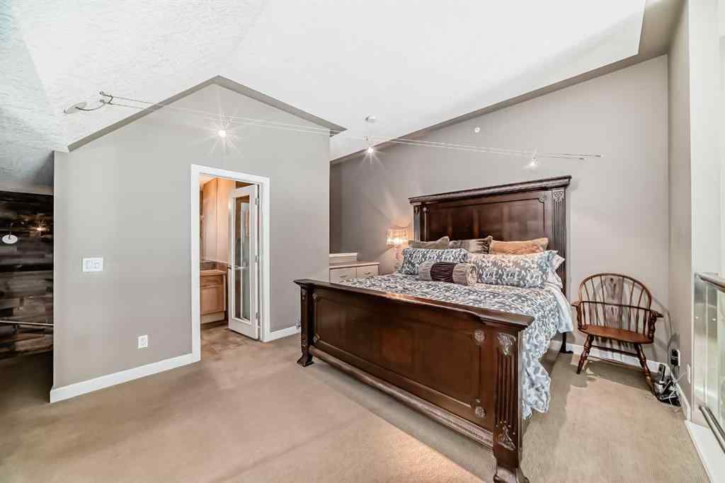 MLS® A2262687 - Unit #206 1505 27 Avenue SW in South Calgary Calgary, Residential