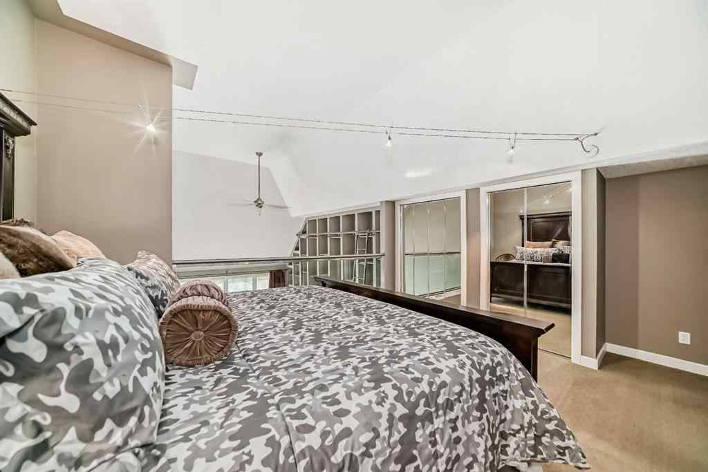 MLS® A2262687 - Unit #206 1505 27 Avenue SW in South Calgary Calgary, Residential