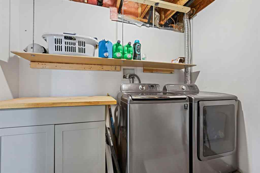 MLS® A2262695 - 82 Erin Grove SE in Erin Woods Calgary, Residential