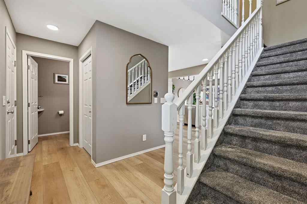 MLS® A2262695 - 82 Erin Grove SE in Erin Woods Calgary, Residential