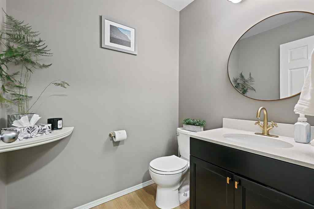 MLS® A2262695 - 82 Erin Grove SE in Erin Woods Calgary, Residential