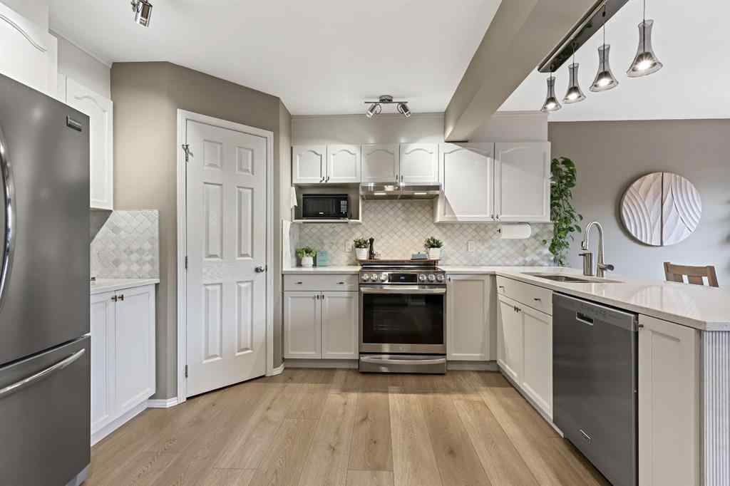 MLS® A2262695 - 82 Erin Grove SE in Erin Woods Calgary, Residential