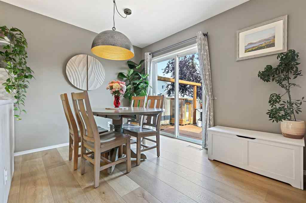 MLS® A2262695 - 82 Erin Grove SE in Erin Woods Calgary, Residential