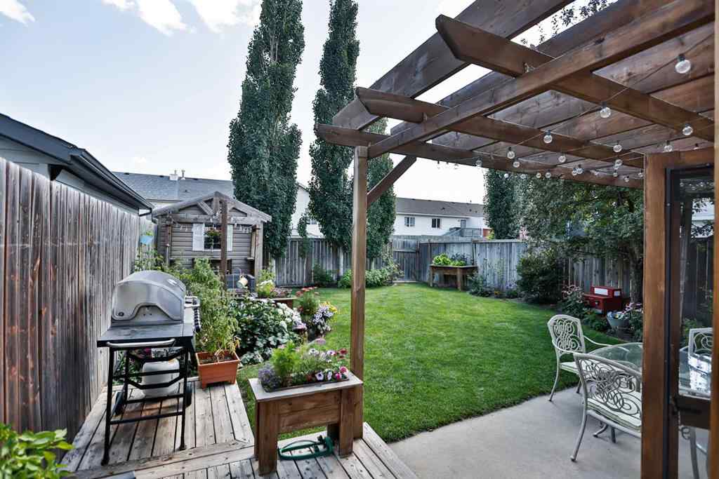 MLS® A2262700 - 16 Blackfoot Court W in Indian Battle Heights Lethbridge, Residential