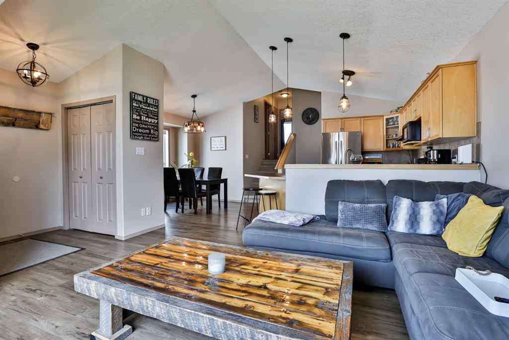 MLS® A2262700 - 16 Blackfoot Court W in Indian Battle Heights Lethbridge, Residential