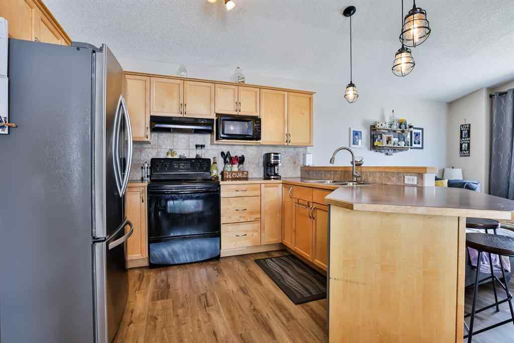 MLS® A2262700 - 16 Blackfoot Court W in Indian Battle Heights Lethbridge, Residential