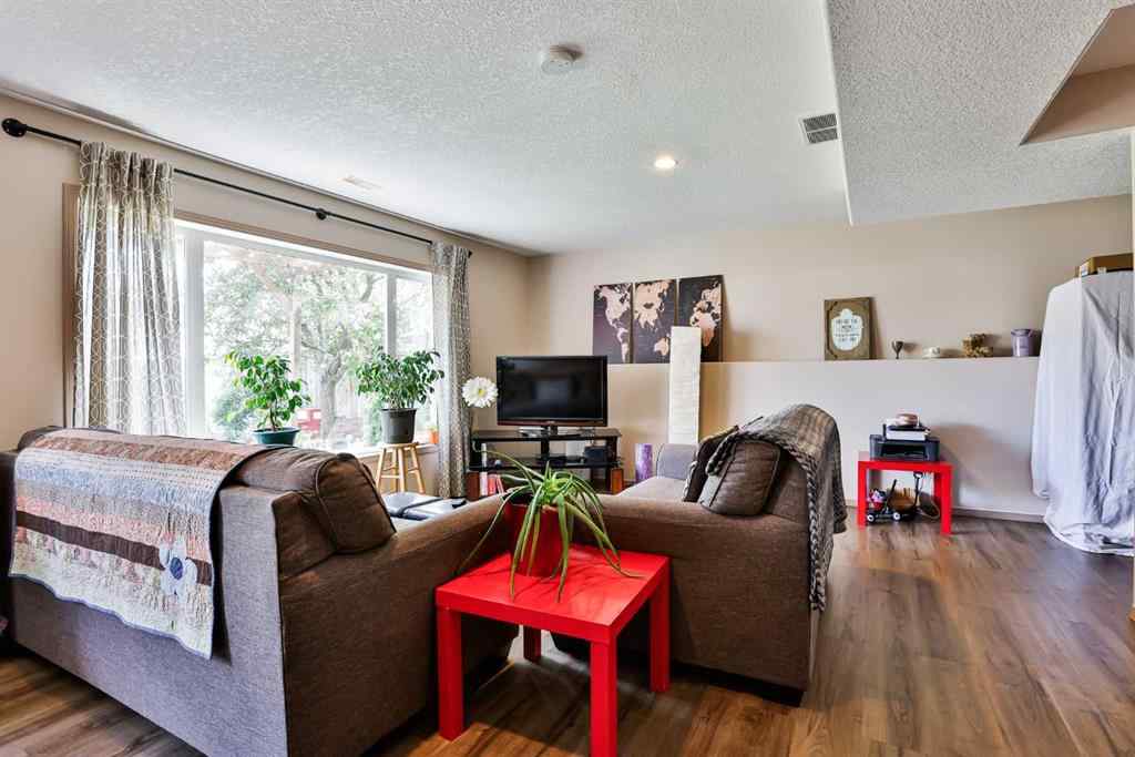 MLS® A2262700 - 16 Blackfoot Court W in Indian Battle Heights Lethbridge, Residential