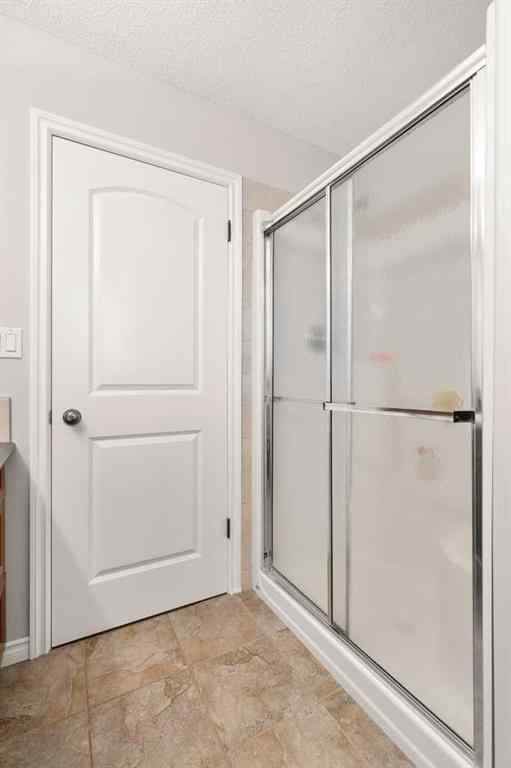 MLS® A2262701 - 404 Jesmond Place SW in NONE Redcliff, Residential