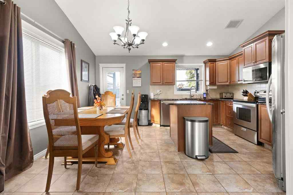 MLS® A2262701 - 404 Jesmond Place SW in NONE Redcliff, Residential