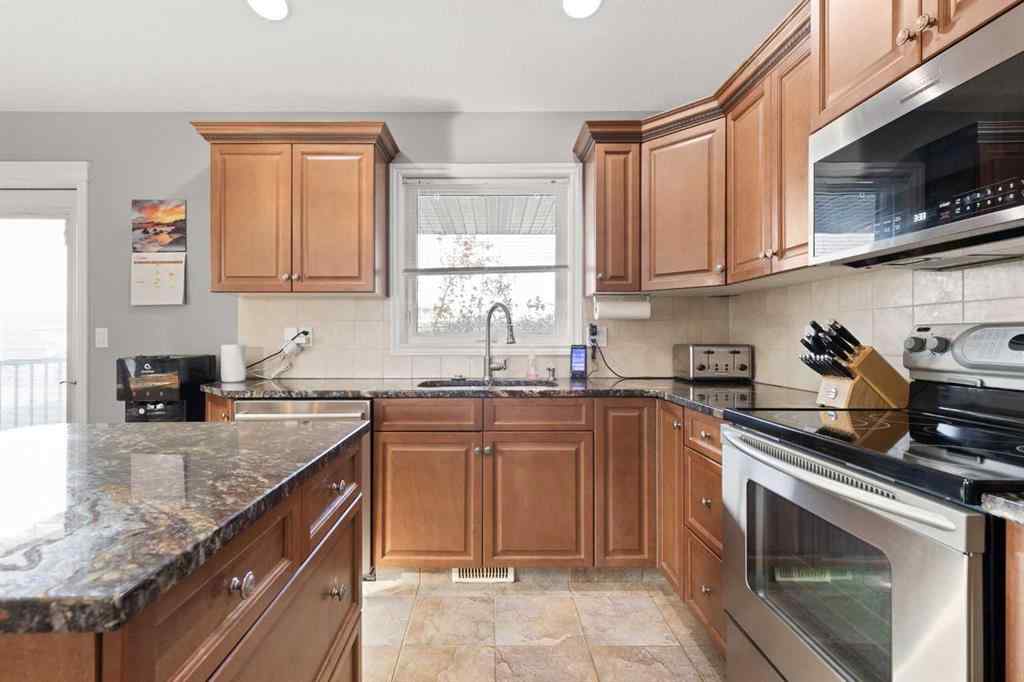 MLS® A2262701 - 404 Jesmond Place SW in NONE Redcliff, Residential