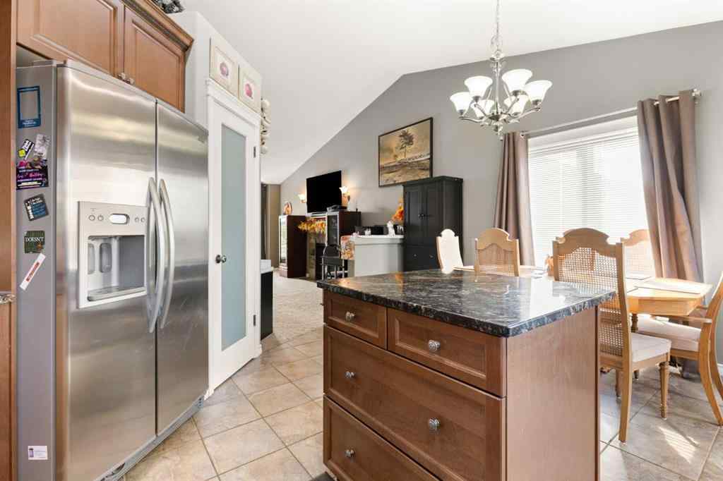 MLS® A2262701 - 404 Jesmond Place SW in NONE Redcliff, Residential