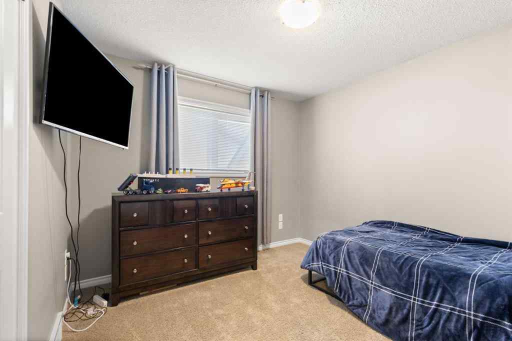 MLS® A2262701 - 404 Jesmond Place SW in NONE Redcliff, Residential