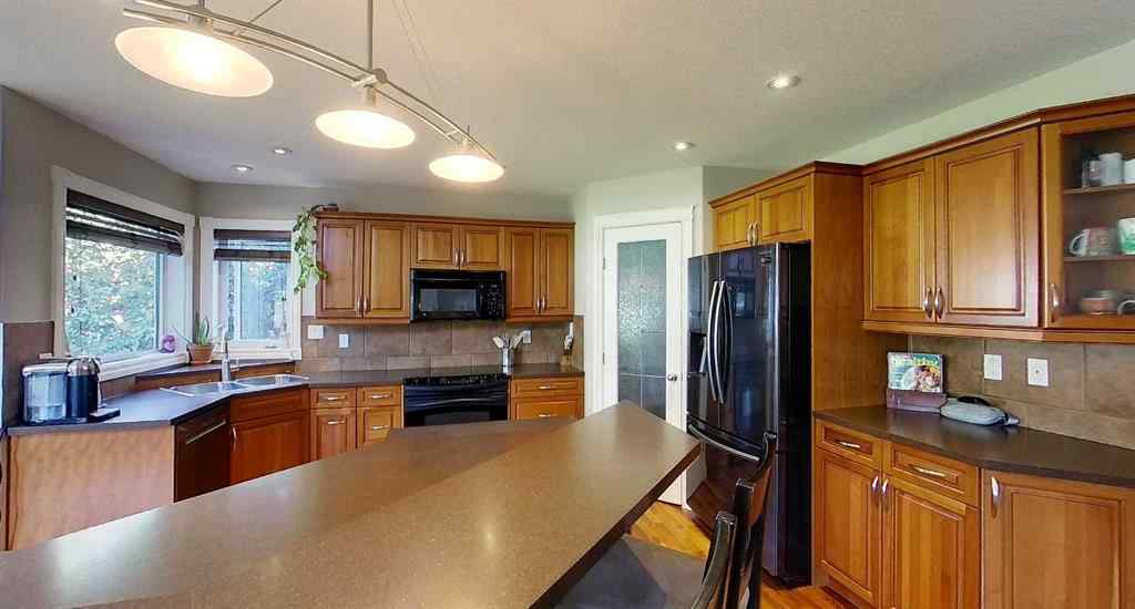 MLS® A2262703 - 6138 11 Avenue  in Edson Edson, Residential