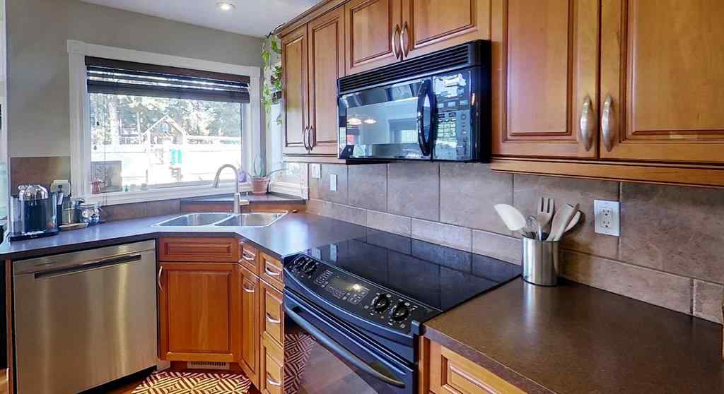 MLS® A2262703 - 6138 11 Avenue  in Edson Edson, Residential