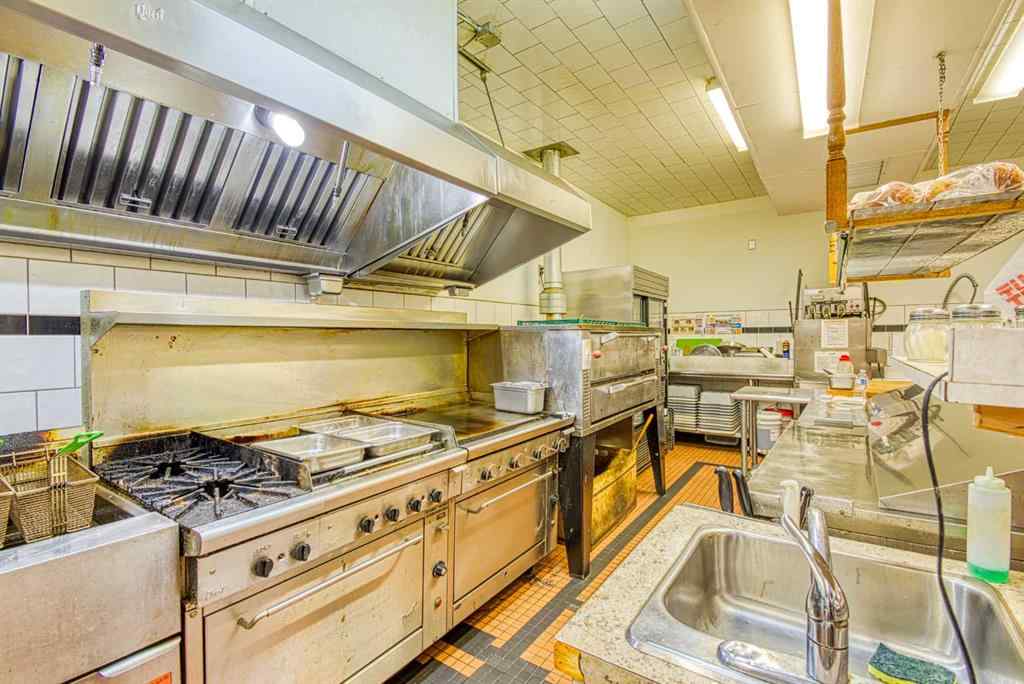 MLS® A2262704 - 9925 100 Street  in NONE Sexsmith, Commercial