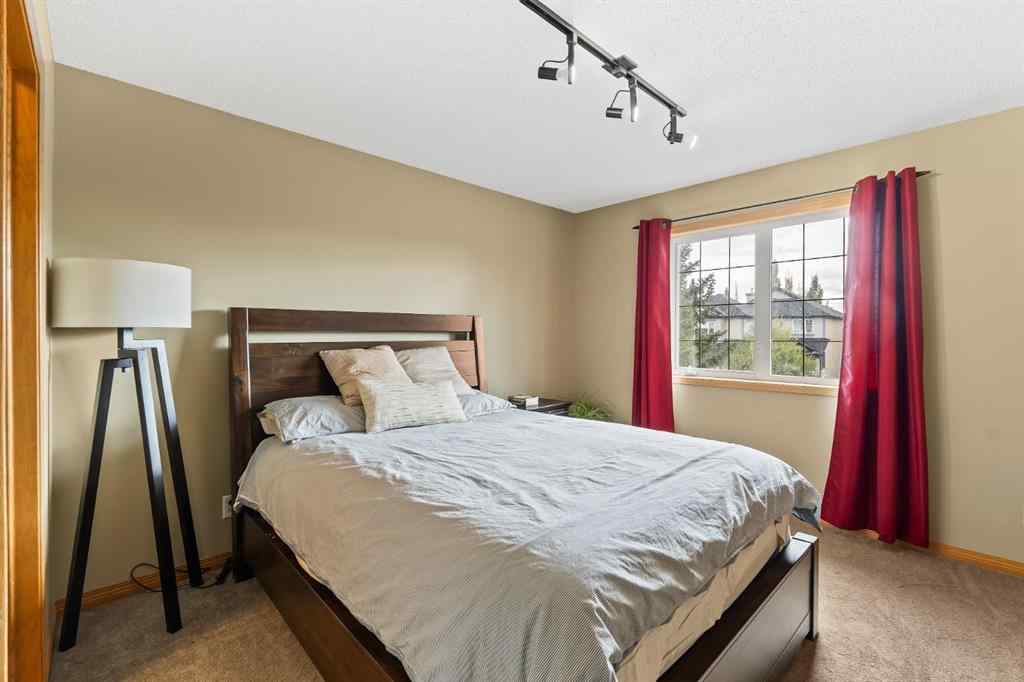 MLS® A2262709 - 120 Simcoe Close SW in Signal Hill Calgary, Residential