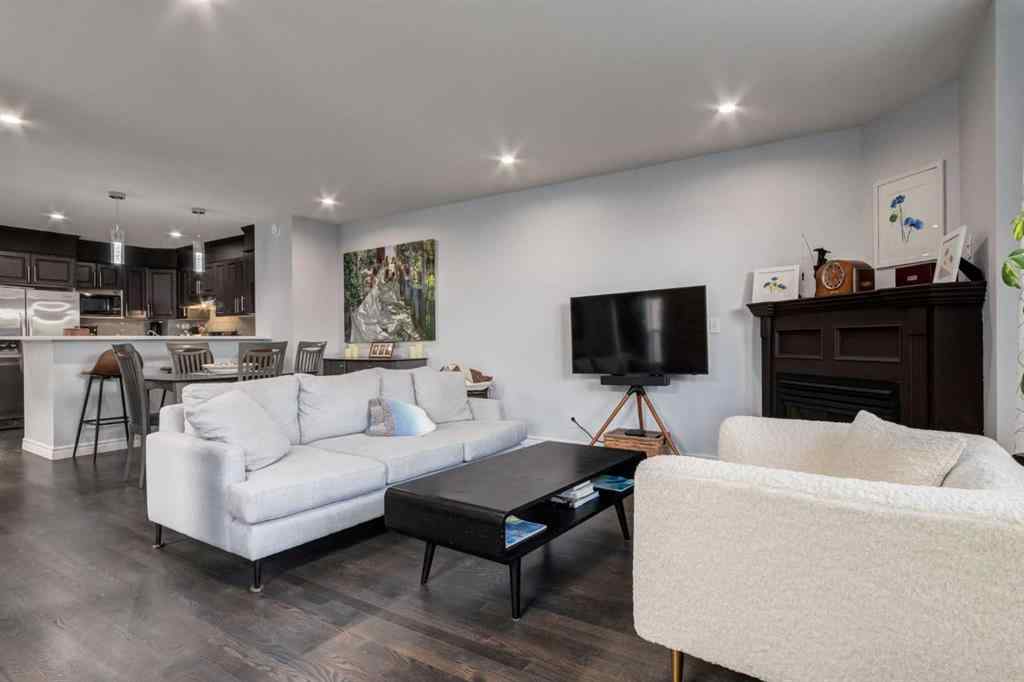 MLS® A2262710 - Unit #2 2013 24 Street SW in Richmond Calgary, Residential