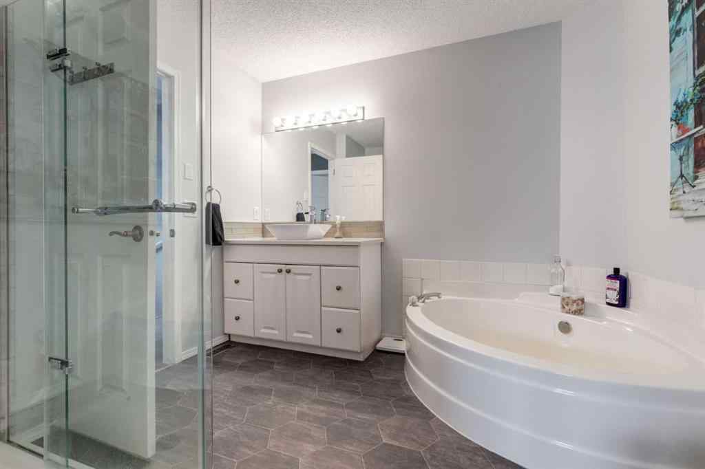 MLS® A2262710 - Unit #2 2013 24 Street SW in Richmond Calgary, Residential