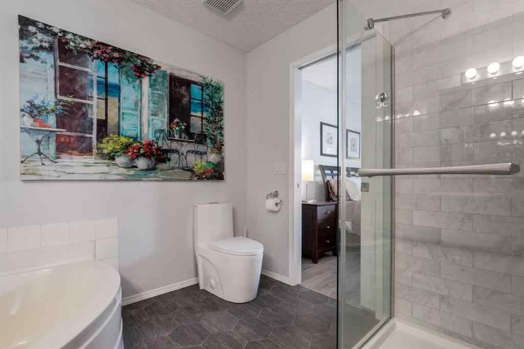 MLS® A2262710 - Unit #2 2013 24 Street SW in Richmond Calgary, Residential