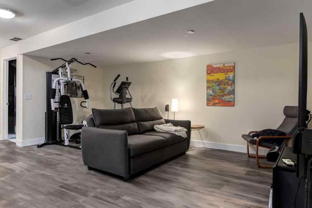 MLS® A2262710 - Unit #2 2013 24 Street SW in Richmond Calgary, Residential