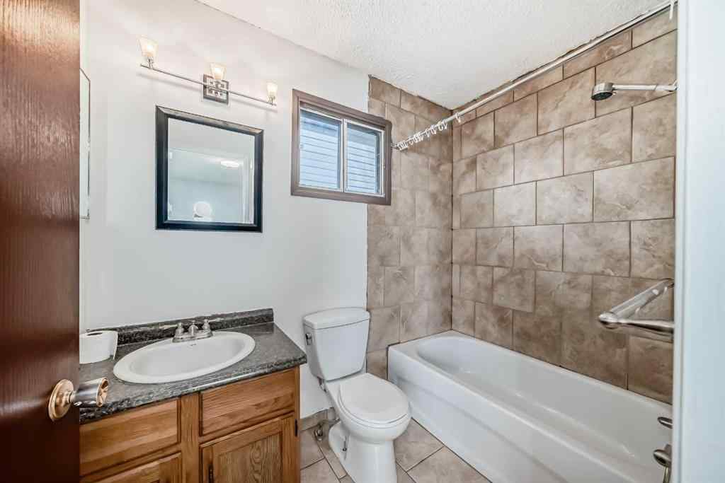 MLS® A2262711 - 279 Beddington Circle NE in Beddington Heights Calgary, Residential