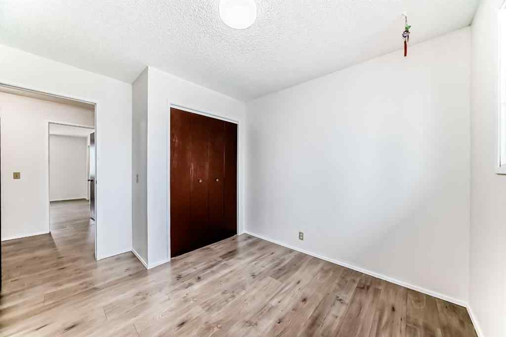 MLS® A2262711 - 279 Beddington Circle NE in Beddington Heights Calgary, Residential