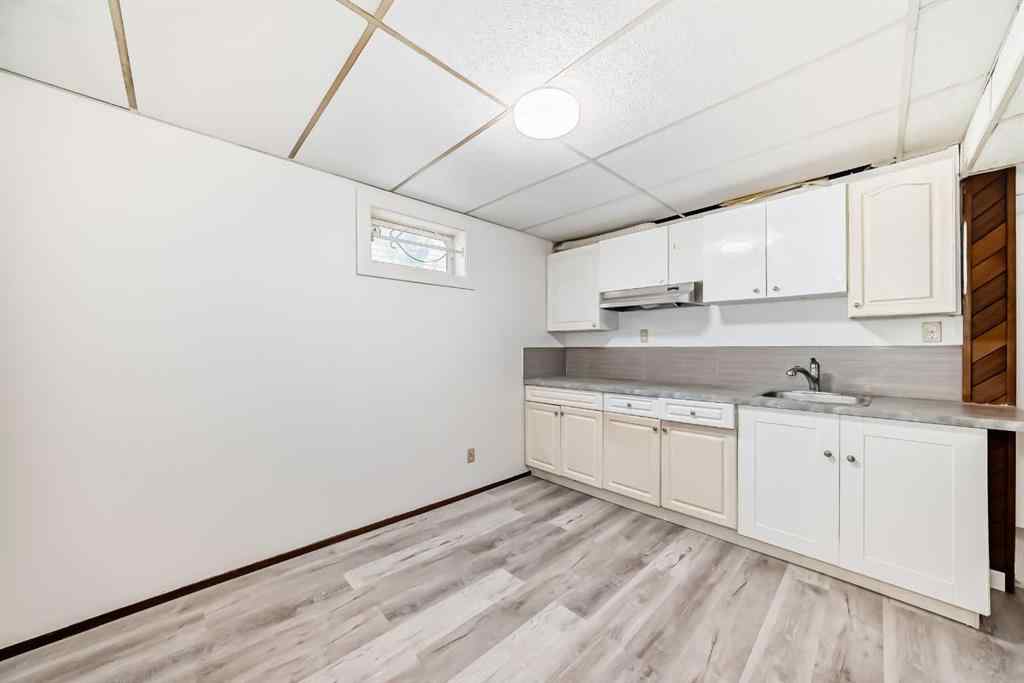 MLS® A2262711 - 279 Beddington Circle NE in Beddington Heights Calgary, Residential