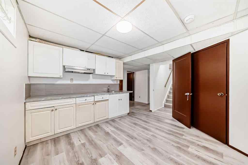 MLS® A2262711 - 279 Beddington Circle NE in Beddington Heights Calgary, Residential