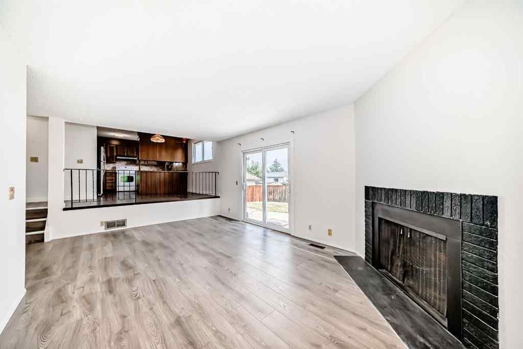 MLS® A2262711 - 279 Beddington Circle NE in Beddington Heights Calgary, Residential