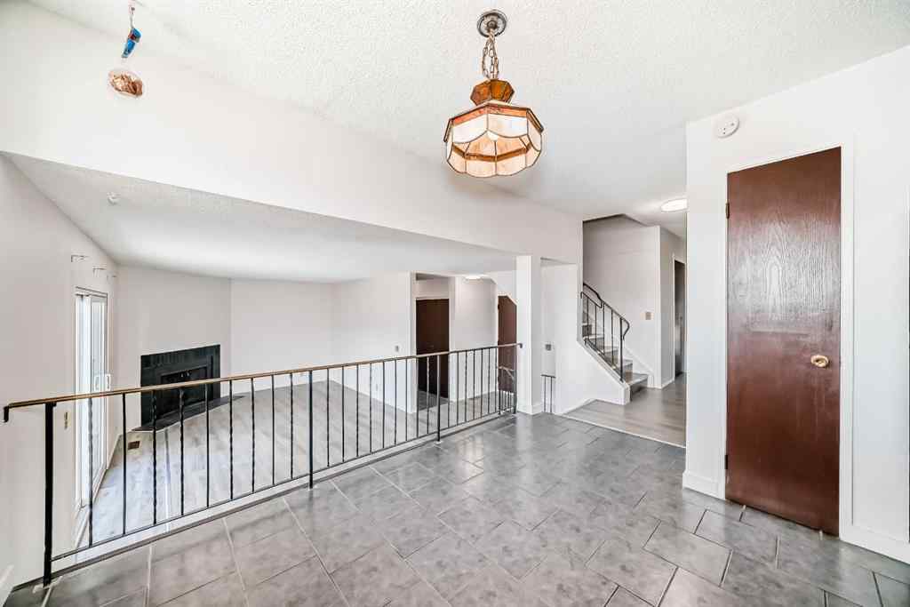 MLS® A2262711 - 279 Beddington Circle NE in Beddington Heights Calgary, Residential