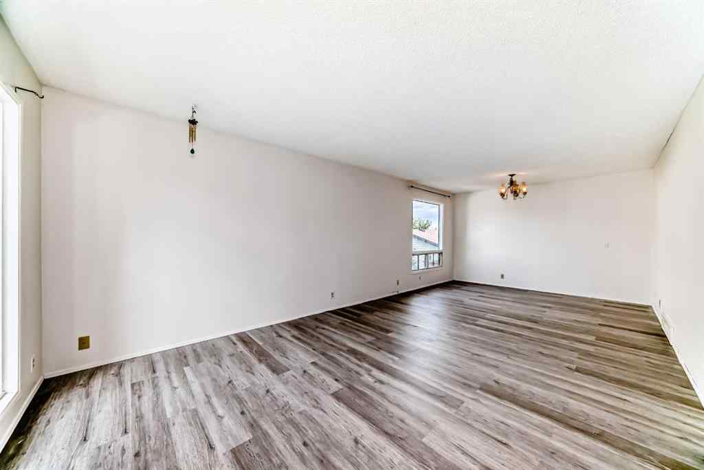 MLS® A2262711 - 279 Beddington Circle NE in Beddington Heights Calgary, Residential