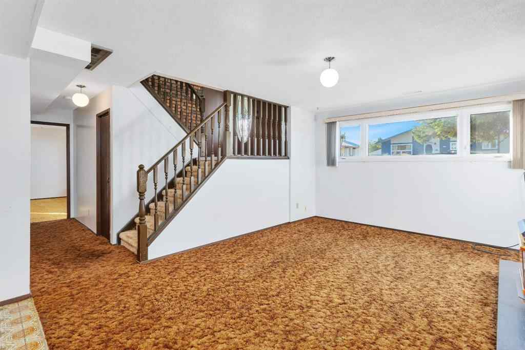 MLS® A2262714 - 5628 55 Avenue  in NONE Rocky Mountain House, Residential