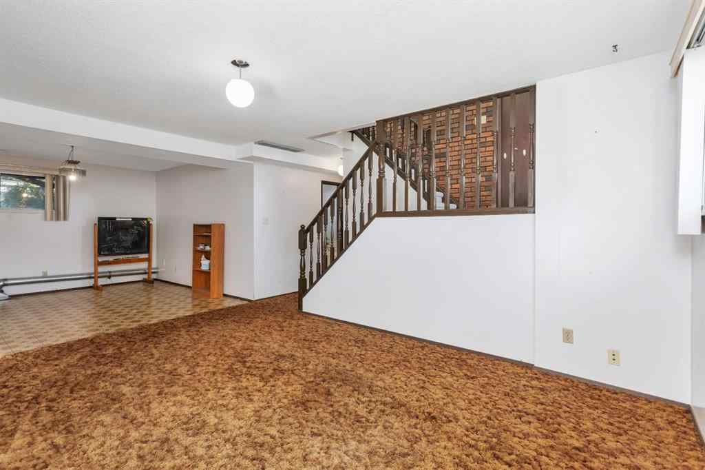 MLS® A2262714 - 5628 55 Avenue  in NONE Rocky Mountain House, Residential