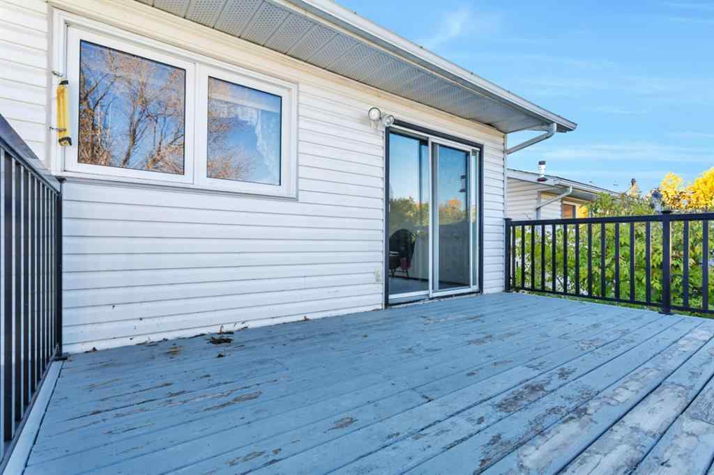 MLS® A2262714 - 5628 55 Avenue  in NONE Rocky Mountain House, Residential