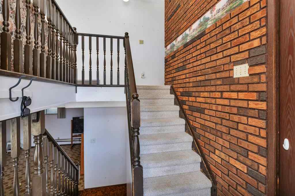 MLS® A2262714 - 5628 55 Avenue  in NONE Rocky Mountain House, Residential