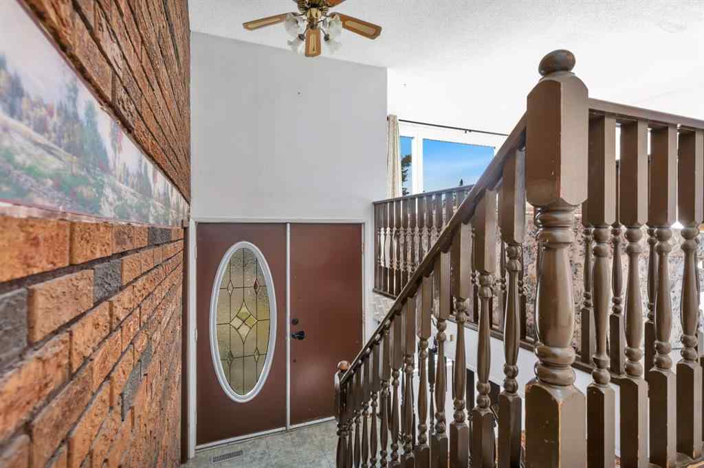 MLS® A2262714 - 5628 55 Avenue  in NONE Rocky Mountain House, Residential