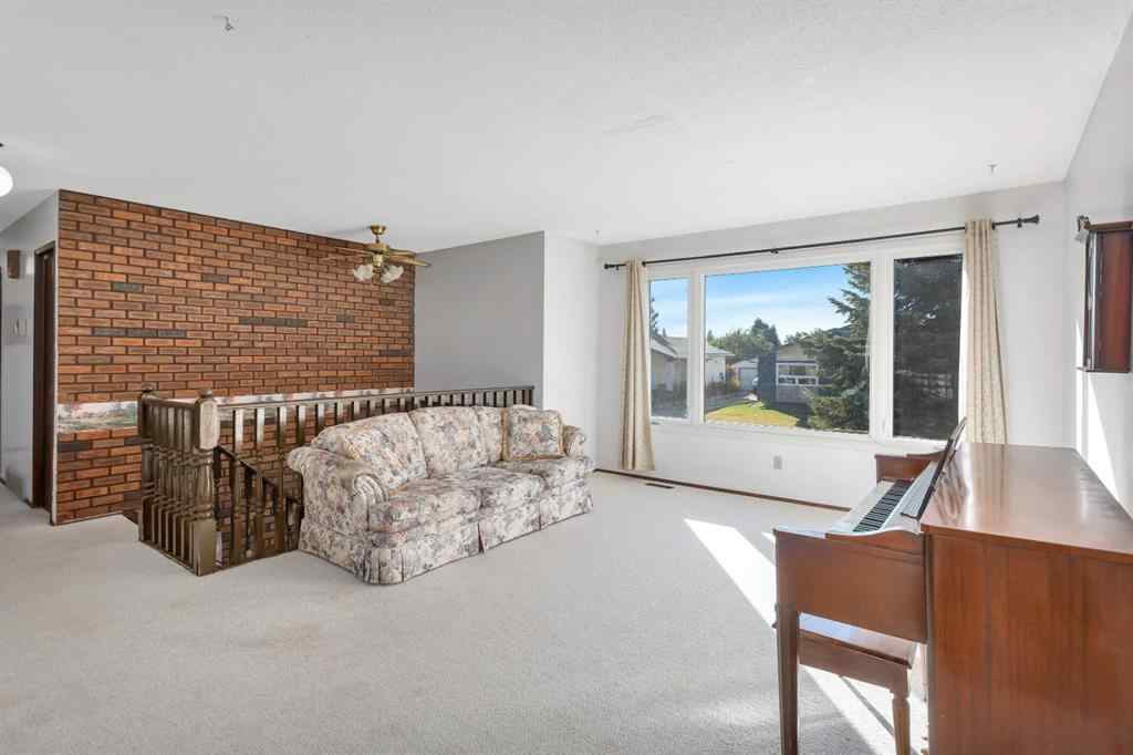 MLS® A2262714 - 5628 55 Avenue  in NONE Rocky Mountain House, Residential