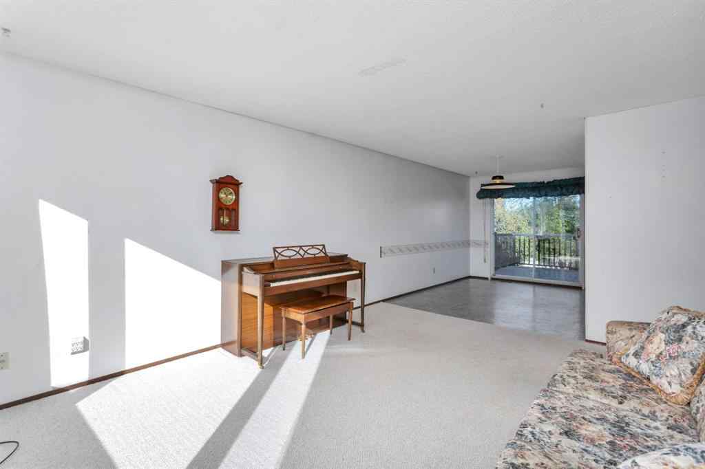 MLS® A2262714 - 5628 55 Avenue  in NONE Rocky Mountain House, Residential