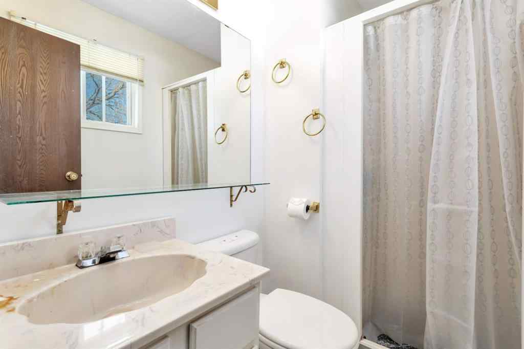 MLS® A2262714 - 5628 55 Avenue  in NONE Rocky Mountain House, Residential